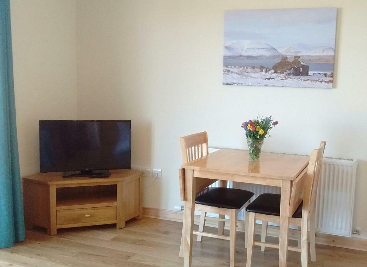 Fara 2 Room, 1 Bedroom - B&B Private Suite Kirkwall Exteriör bild